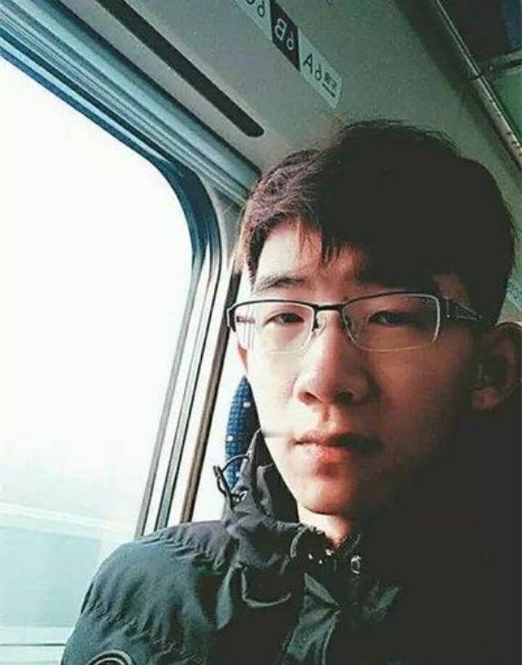 北大学霸刘嘉森语出惊人：“当你没有家财万贯的父母，没有大权在握的亲戚朋友，而别人