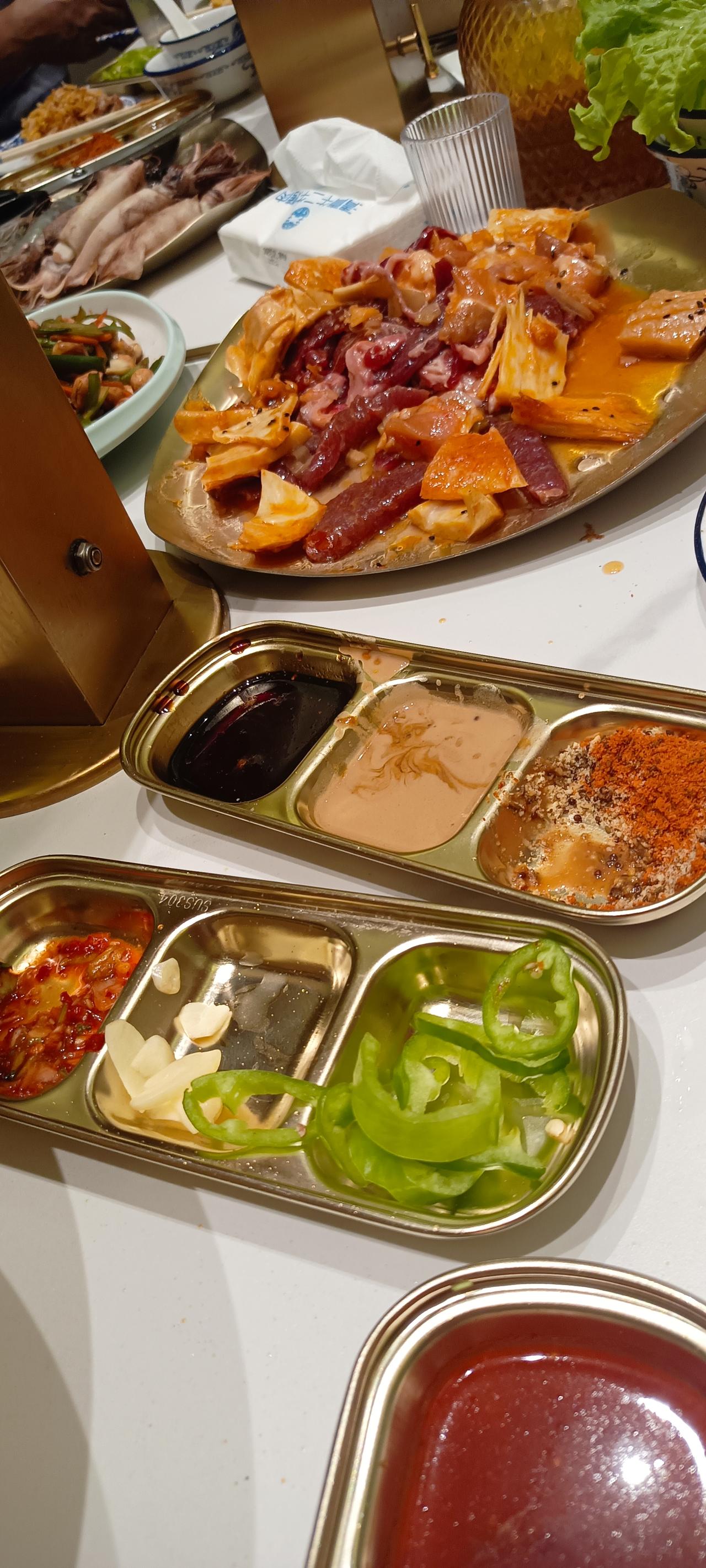 人这玩意真是掺不了假！聚餐结束，和大家汇报一下，估计大家也都很期待，这个女孩到