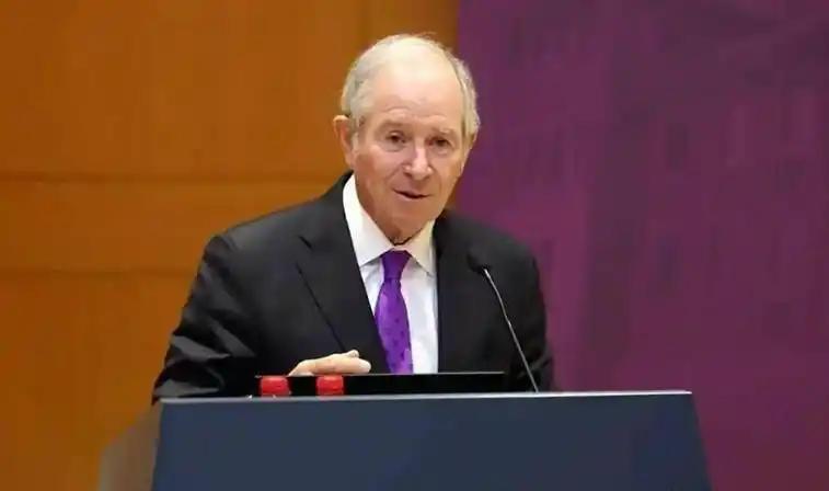 美国超级富豪苏世民，公开放话：“美国正在把中国逼成无法战胜的对手！”随后，他捐