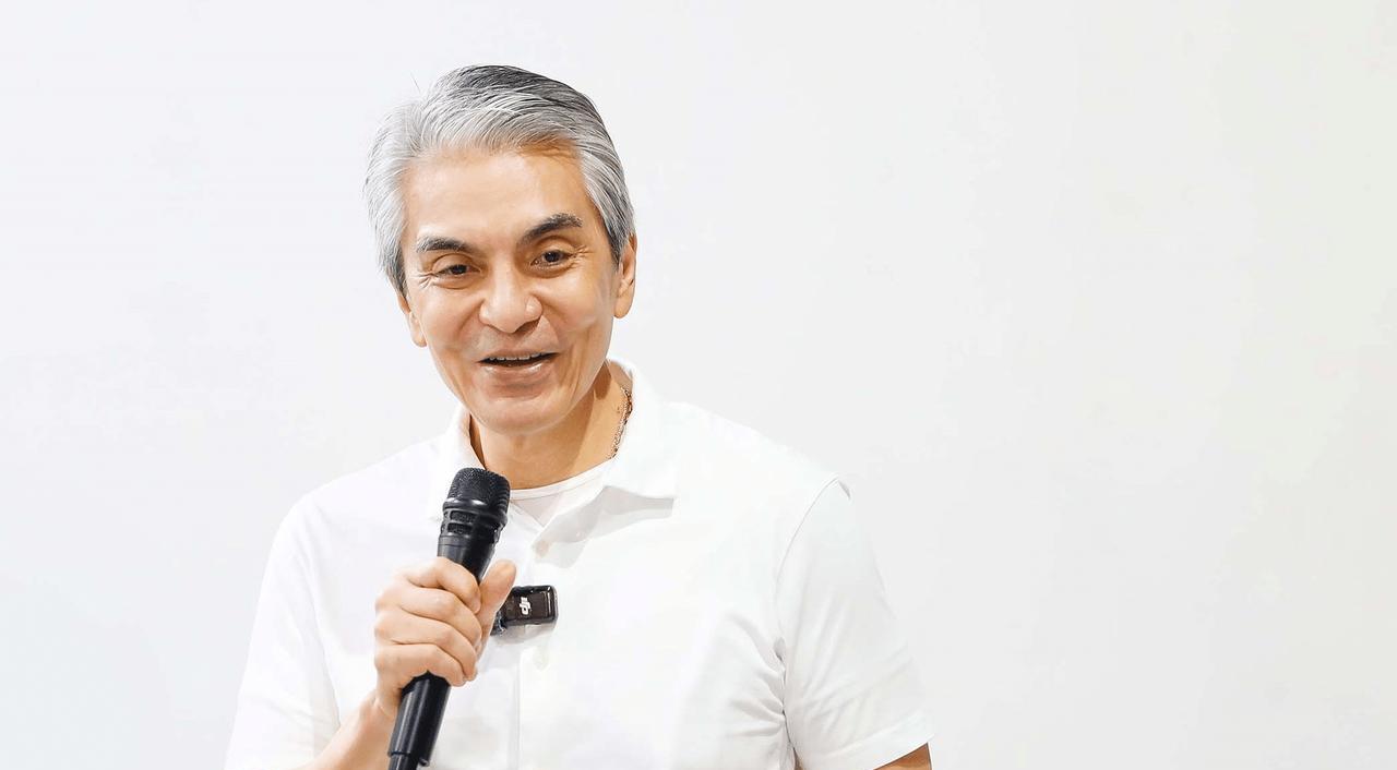 口风变了，小马科斯表妹夫：当初支持弹劾莎拉都是被小马表弟逼的小马科斯领导的“新