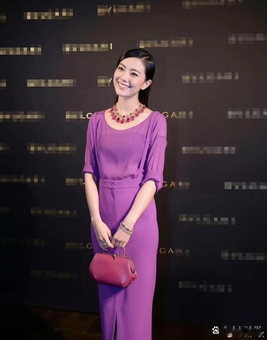 高圆圆额脸怎么了？感觉变了好多？​​​