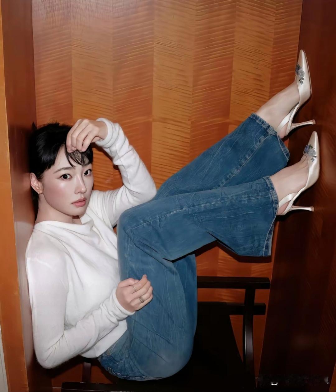 真被白百何惊艳到了。