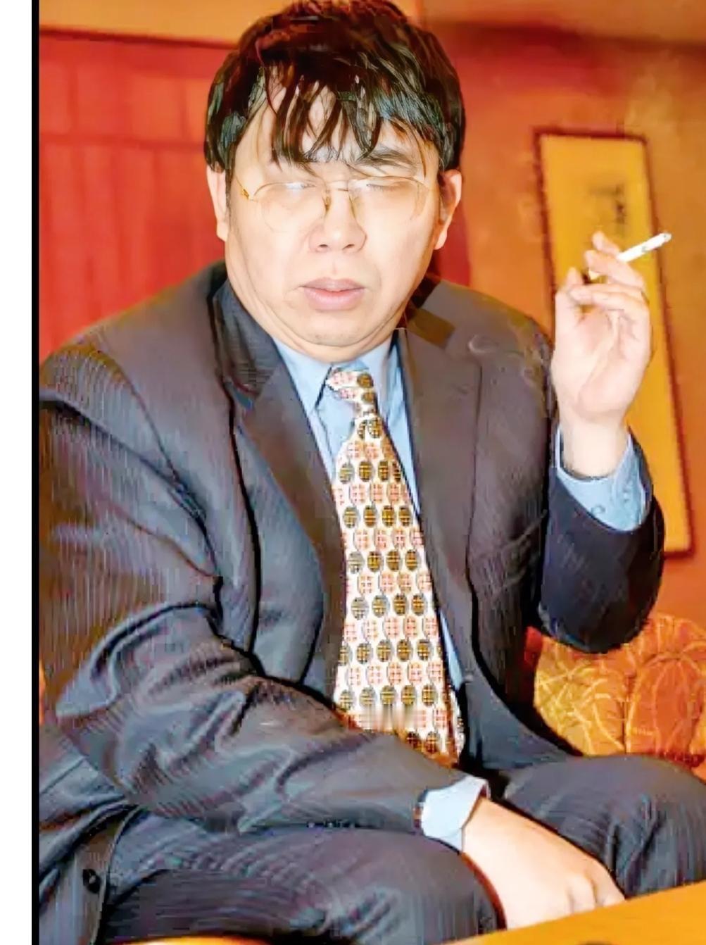 聂卫平这辈子，活成了个让人琢磨不透的狠角色。身子骨简直是谜一样的存在，江湖人