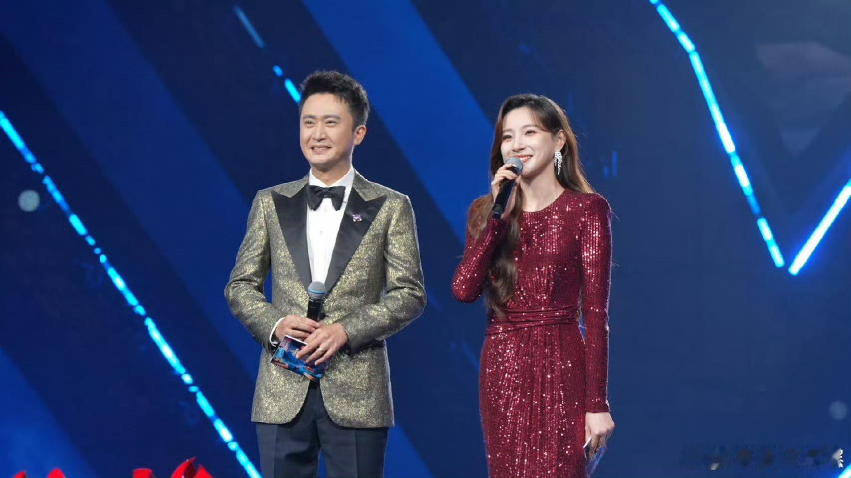 半个娱乐圈都来宜宾团建了谁懂宜宾的魅力！歌星齐聚五粮液和美之夜，TVB港星穿梭