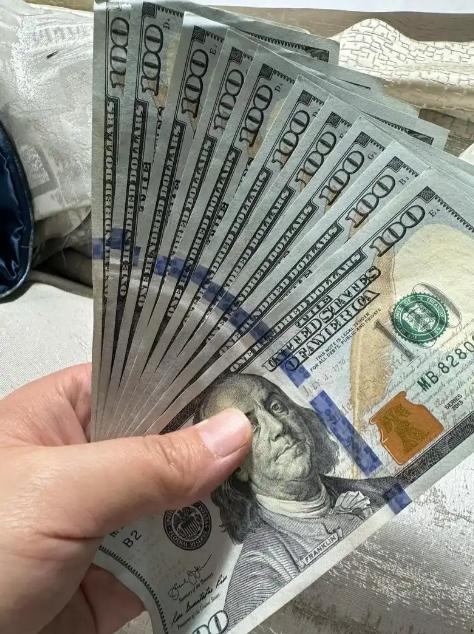 现在美国人最尴尬的就是如果承认人民币低估，那中国GDP瞬间就碾压美国，美国的金融