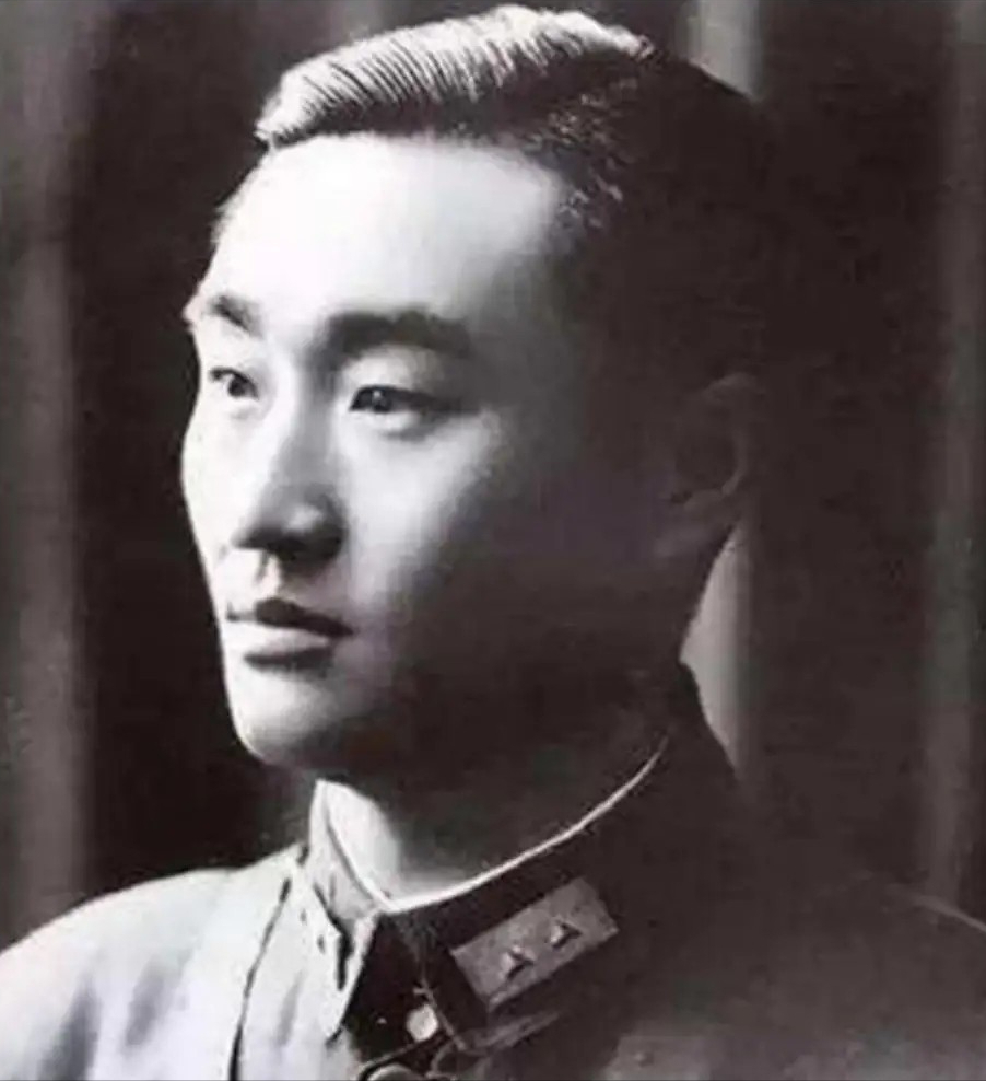 1944年8月8日，方先觉带领十几个高级将领同日军展开谈判，最终同意投降，但投降