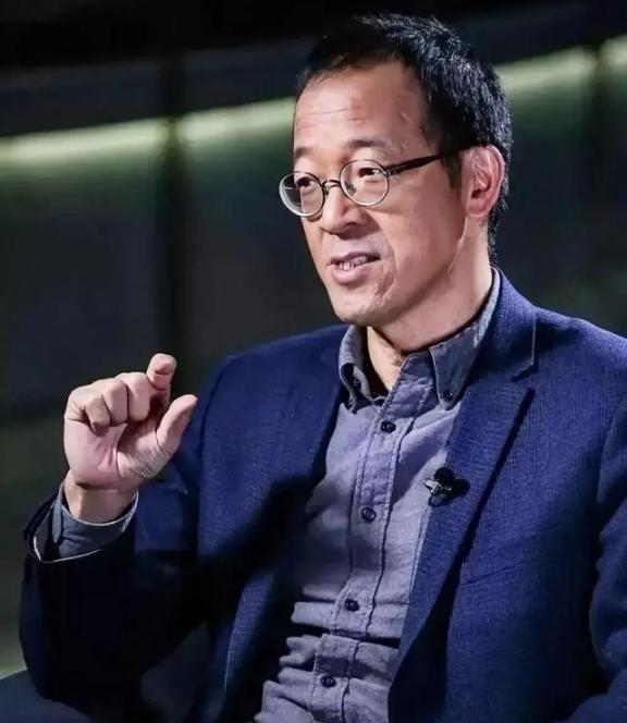 俞敏洪曾抛出惊人言论：“一个人如果八面玲珑，能说会道，特别会来事，这并不是情商高