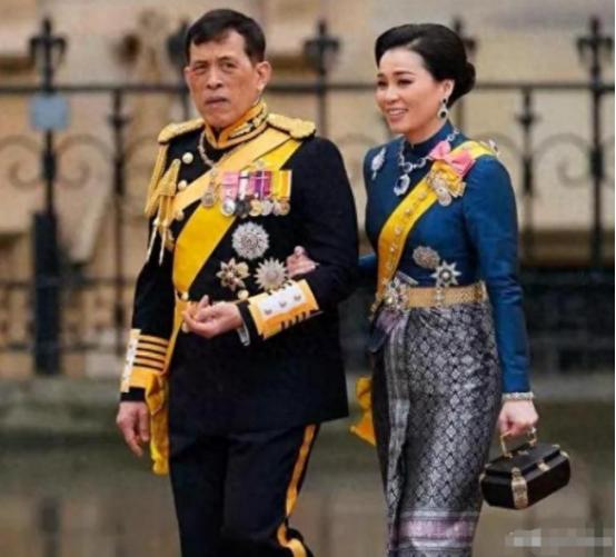 泰国王破天荒访华！为何倒向中国怀抱？只因有美国无法匹敌的底牌 先得说说泰王这