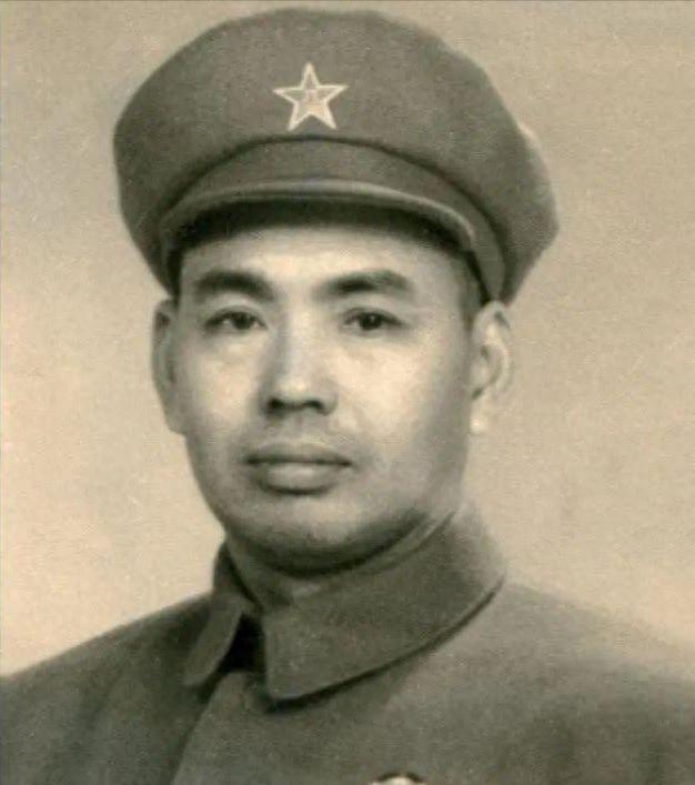 许世友与前妻离婚37年后建国，前妻请求帮忙时，许世友态度究竟如何？1950年二