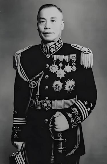 1949年1月21日，蒋介石被迫引退，由李宗仁出任“代总统”。李宗仁宣布释放张学