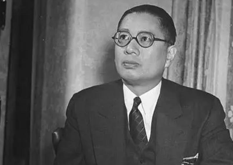 蒋介石与宋子文激烈争吵后，看到新闻报道内容气愤直言：这种说法实在太离谱了！19