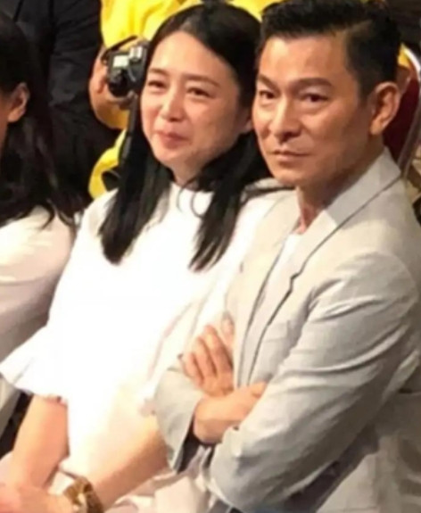 有一次，“华人神探”李昌钰来内地参加活动，第一次看到刘德华，他就对着刘德华说:“