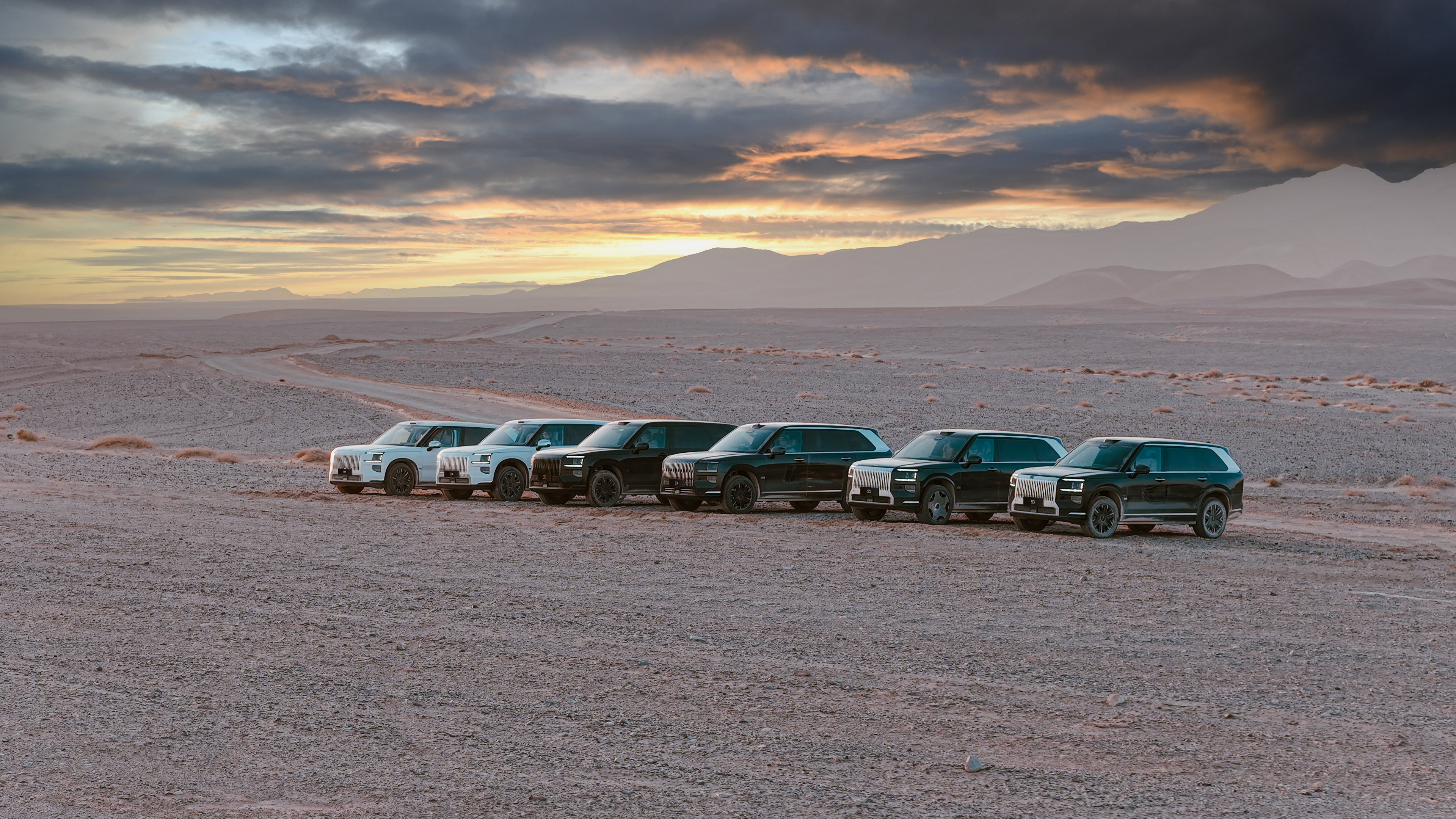 这次的航天任务顺利完成，极氪9X在其中保驾护航，值得给个大大的赞。极氪9X的身份