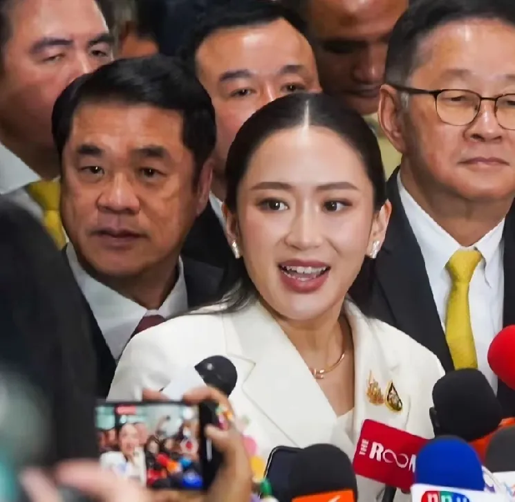 泰王首肯！佩通坦正式就任文化部长一职，新一届代总理的位置，最终落到了他信家族的