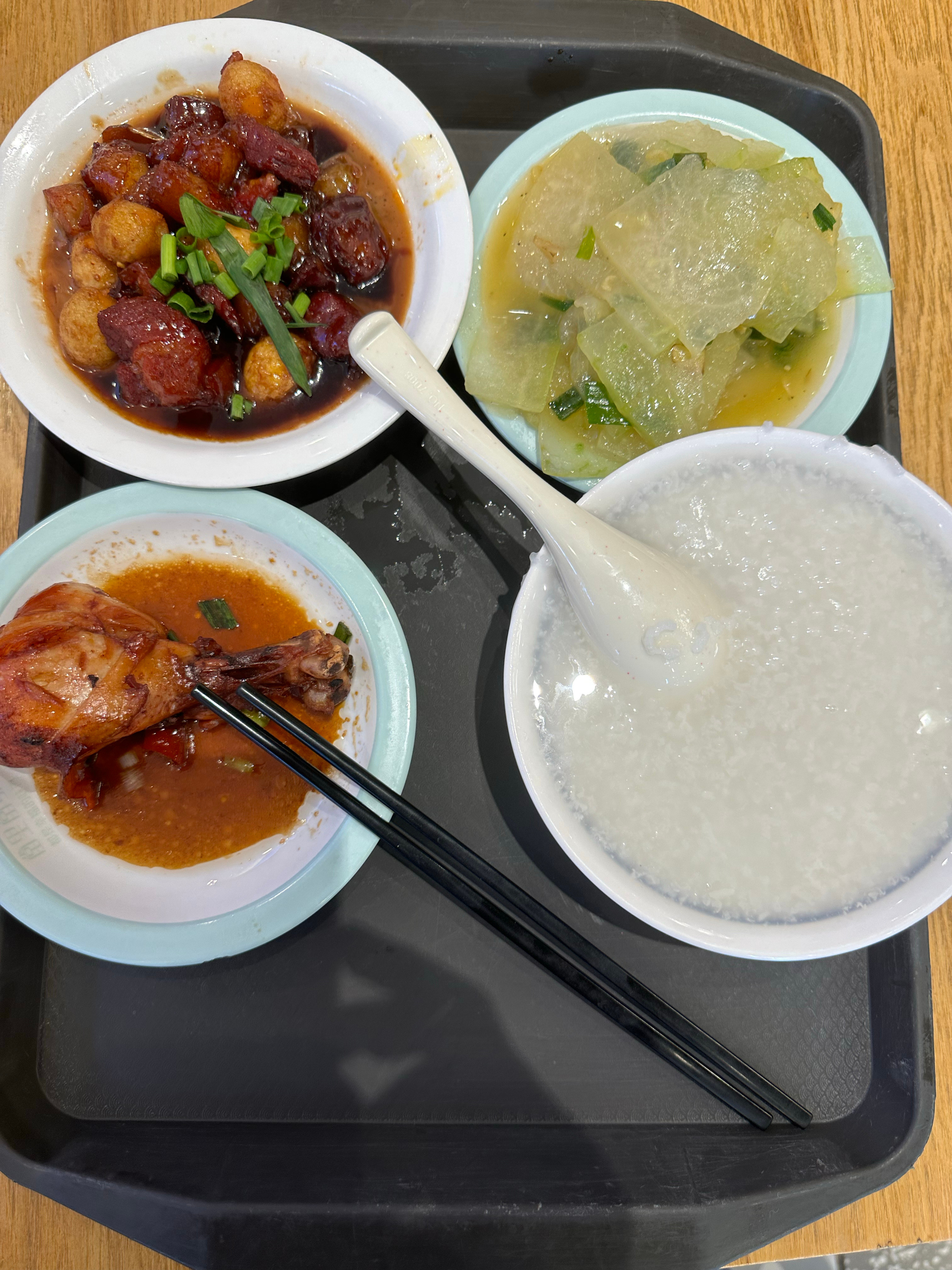 大热天中午吃稀饭简简单单三个小菜，白粥很不错哦