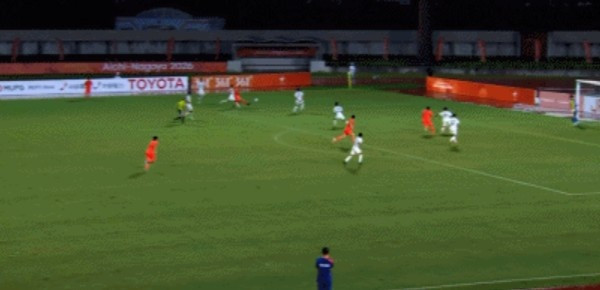 半场-U23国足1-1朝鲜U23 张玉宁头球破门吴曦献助攻毛伟杰染黄