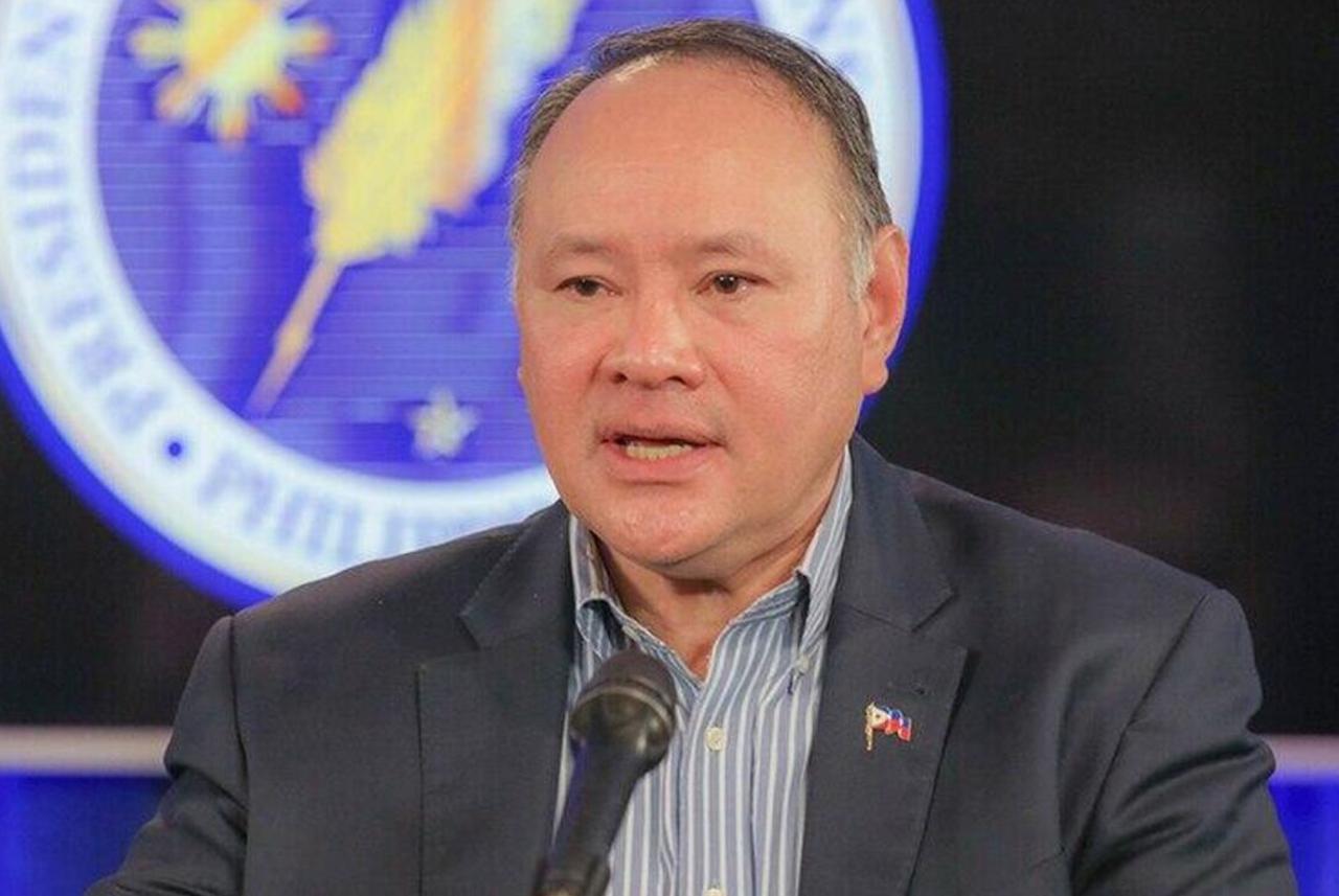 中国连夜通告全球，菲律宾暴怒，菲防长彻底破防：我只是说了实话。跟中国斗，小