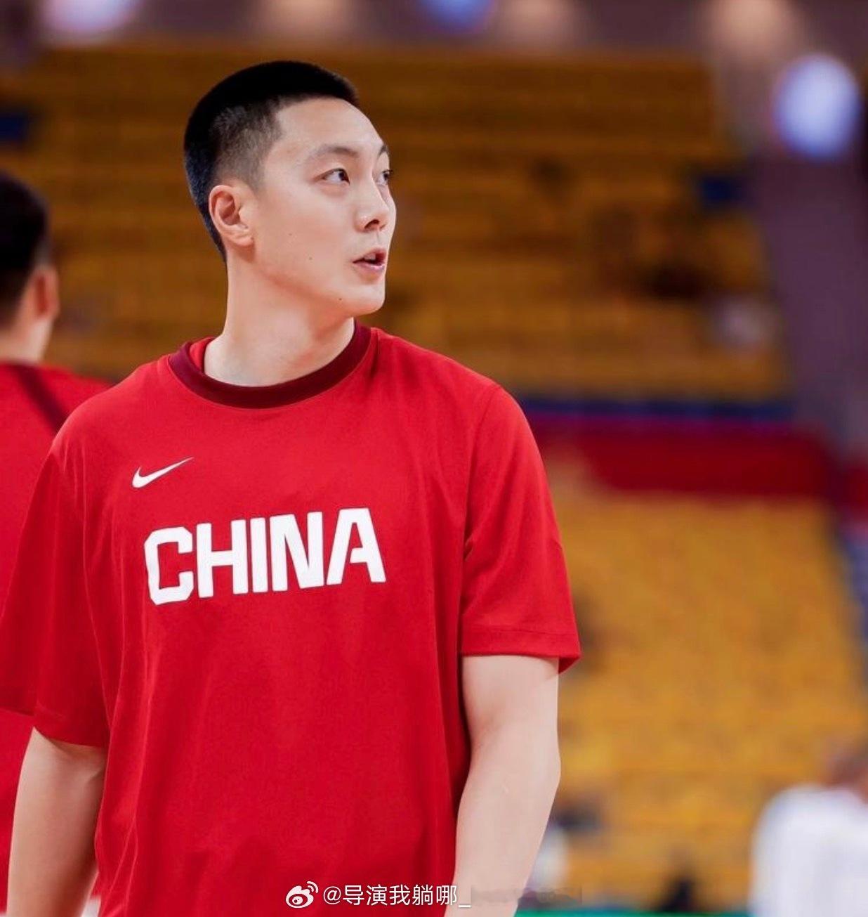 郭指导这个决定肯定会让日本队措手不及，他在这样的关键比赛中选择弃用之前的队长胡明