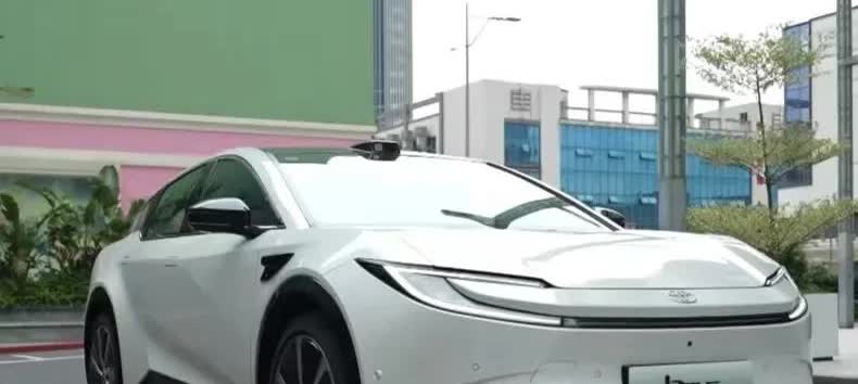 不论怎样，这就是现实：3%的家庭——买50万以上的6%的家庭——买30～