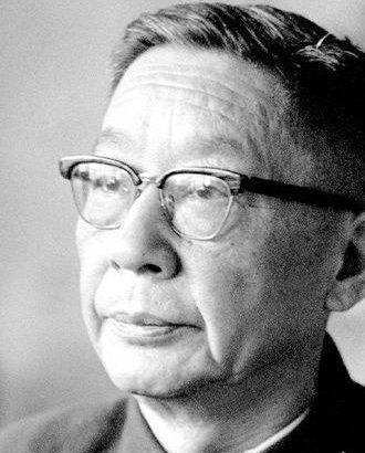 1966年8月24日，老舍投湖自尽于北京西城太平湖，在投湖自尽前，他特别舍不得自