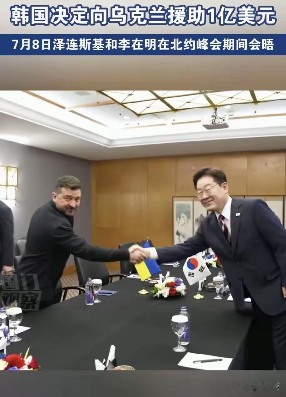 乌克兰总统泽连斯基近几年的变化第一，最开始，到处求援助第二，中间两年，到全