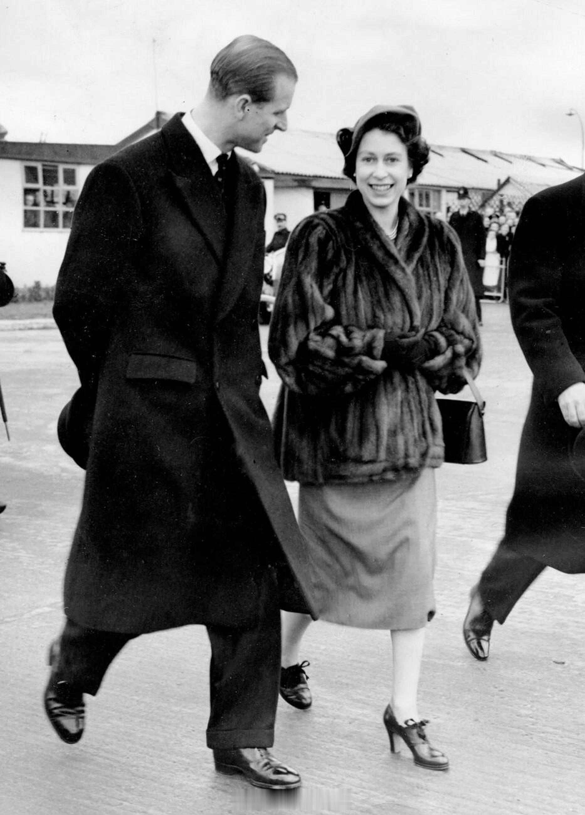 英国王室7️⃣4️⃣年前的今天1952年1月31日，爱丁堡公爵夫妇即将开启英