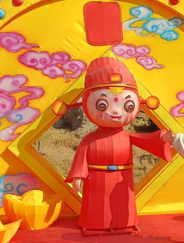 昨天闺女学校组织上了一堂青春期生理心理课，孩子回来说有点尴尬。这让我想起我小