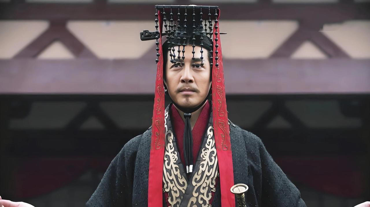 战国时的秦国几乎没出过一个昏君，为什么还要经过163年6世才完成统一？答案很简单