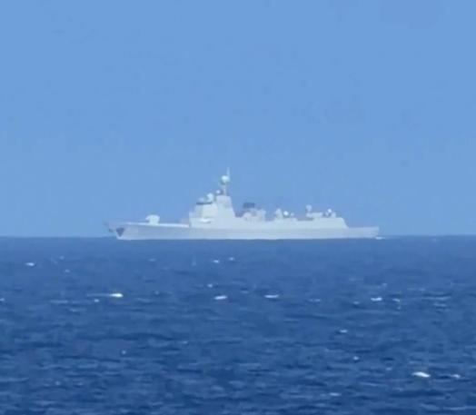 菲律宾舰遭052D合肥舰羞辱后，五角大楼恼羞成怒，下令演习范围扩大！当地时间