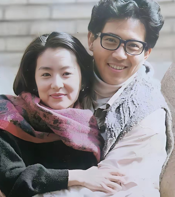 如果当年林青霞选择了秦汉一代女神的人生，或许是另一场意难平假如时光倒流，林青