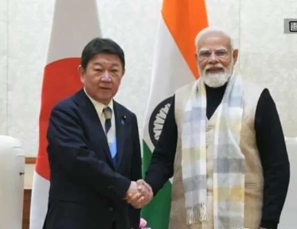 印度总理莫迪终于等到机会报了朱砂行动宣讲团日本之行之仇。日本外相茂木敏充访问日本