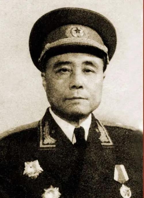 王凤梧（1901—1985）少将，1901年生于商城县丁家埠区南溪乡(现属金寨县