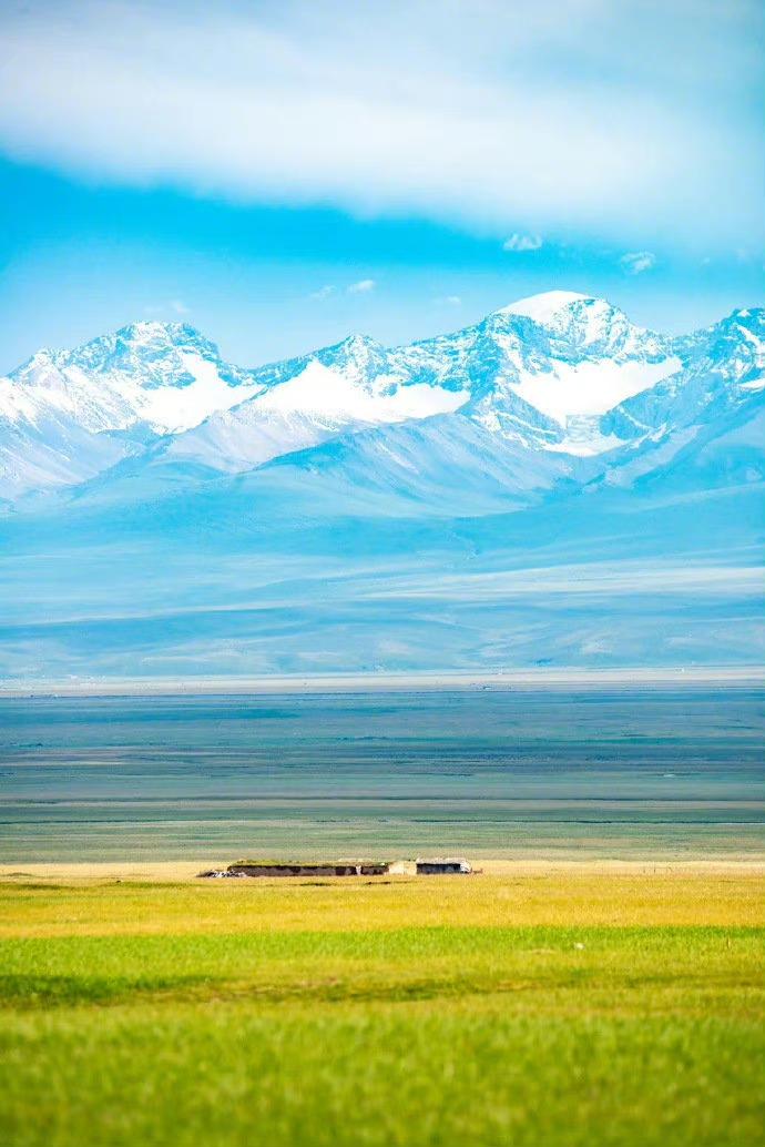 隔壁邻居家，老公是银行系统的，老婆，没什么文化，而且比较强势，孩子上的初中也是非