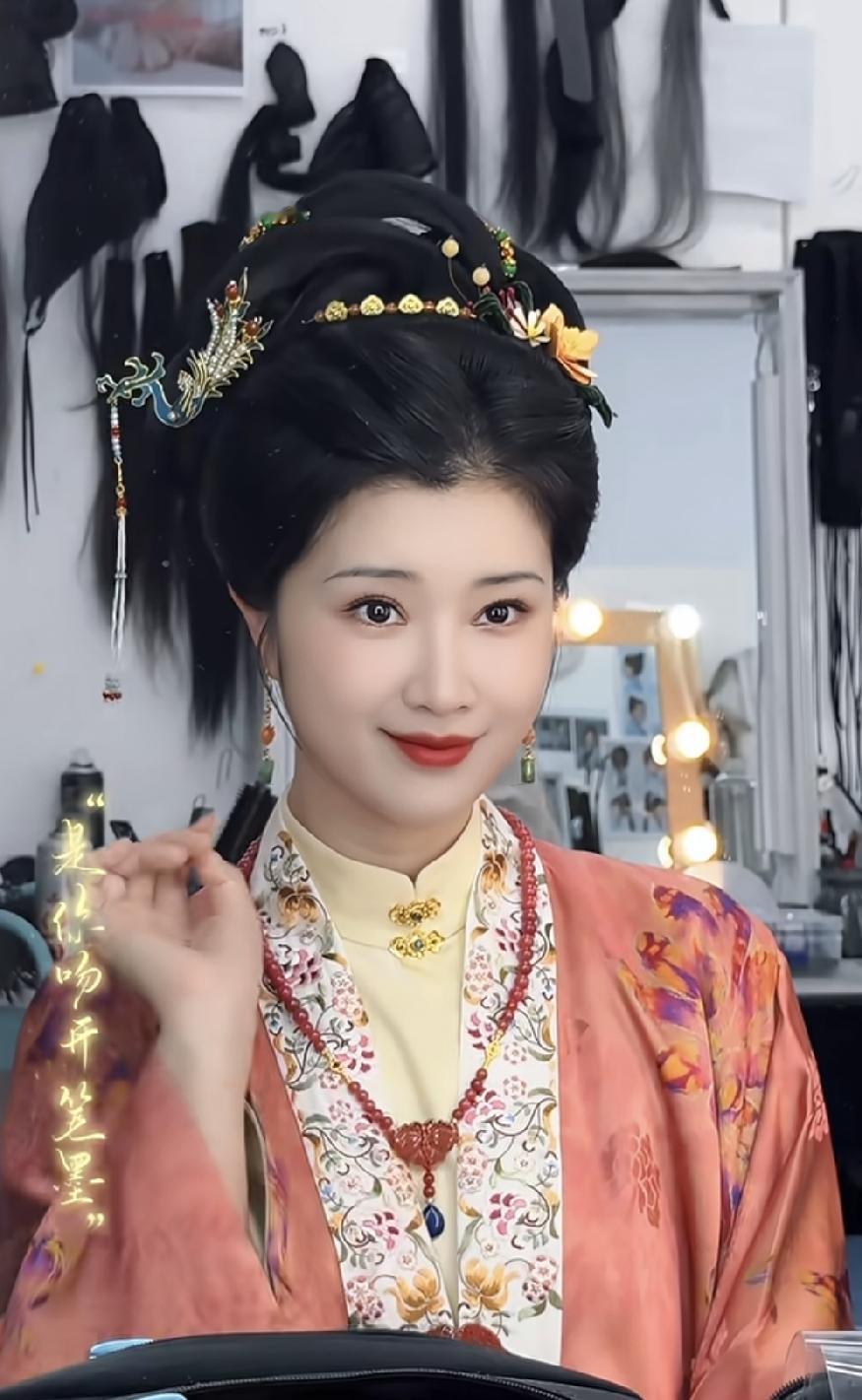 也不知道《兰香如故》导演怎么想的。奚望作为星二代，当初复刻茹萍的婉儿，大家都被她