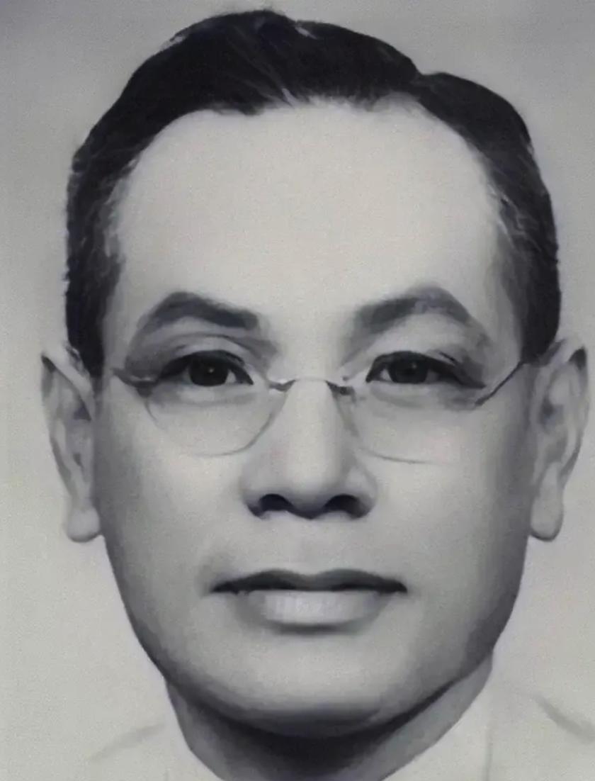 1951年，一名烟摊老人，被当作特务抓获后，却一脸淡定地说：“你们抓错人了，不信