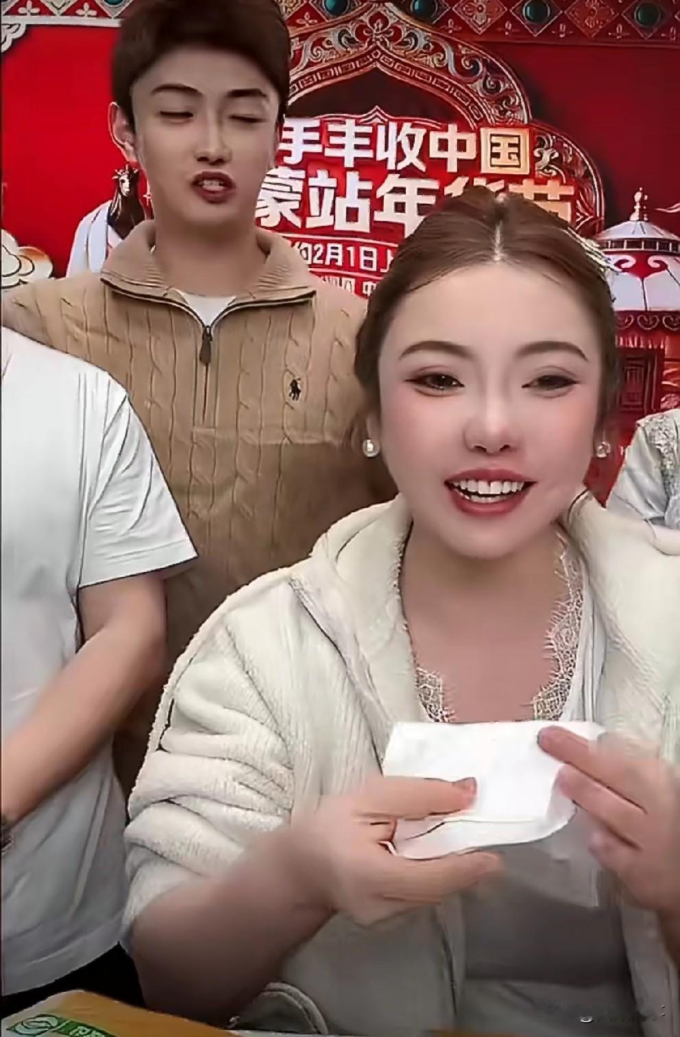 蛋蛋自爆正在努力学习英语，等到ks有海外版了，把东西卖给老外！