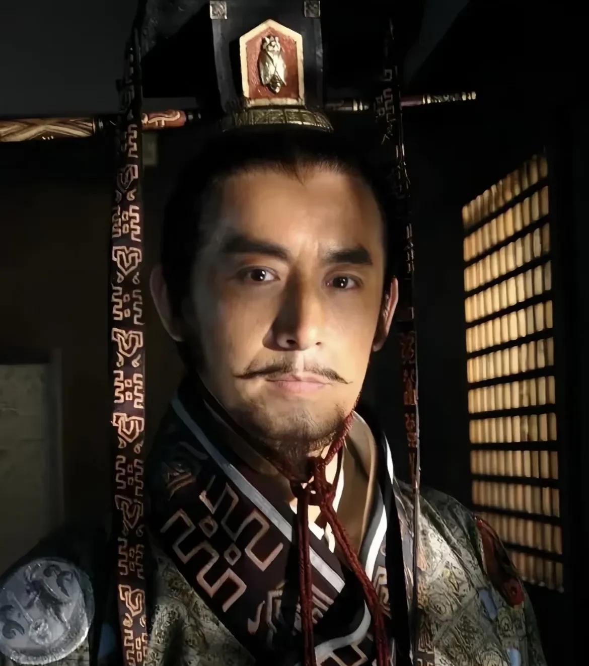 说白了，打天下只有李二能打的赢，因为他打赢还优待降将，尉迟敬德秦琼李绩这些无论是