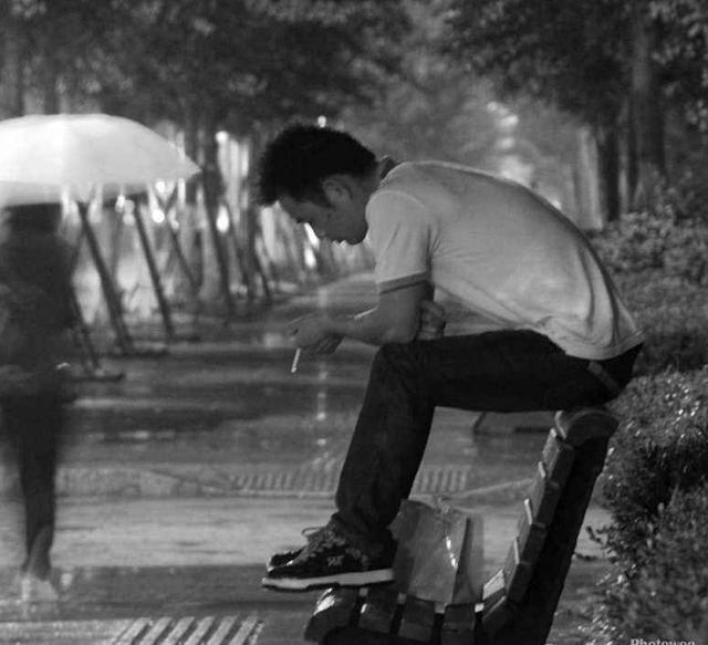 为了传宗接代, 孕妇3次怀孕, 生下儿子却坏了身体!