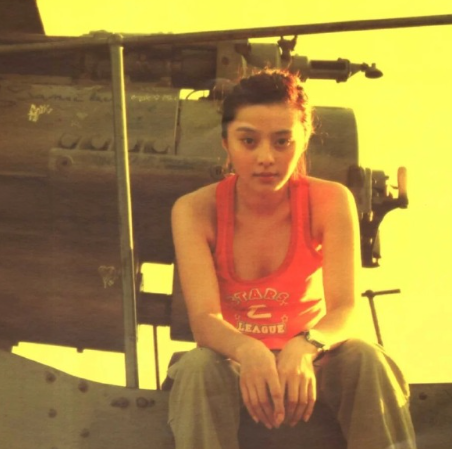 2003年，22岁的范冰冰在西班牙拍的写真