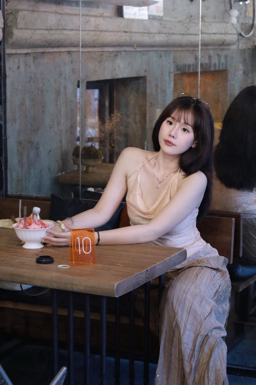 HYphotographystudio主理人亲摄​​​