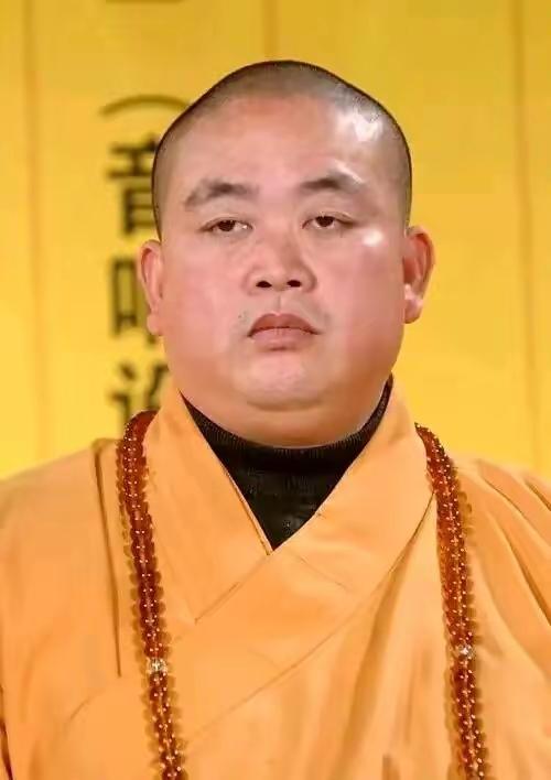 释永信这一进去，他的那些女人可能面临三种结局：1.、深度参与者——帮着经手、