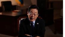 不要美军，韩国要独立当地时间9月21日，李在明发文宣称：将自主国防寄托于外国军