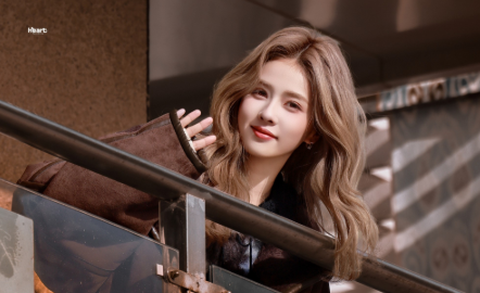 白鹿栗子色看的我很生气不是因为她比我漂亮，也不是因为她比我身材好，而是她那一