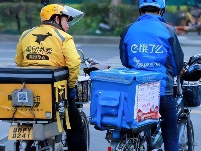 全国首创！苏州骑手新政火了，等红灯不再扣配送时长7月14日苏州交管部门在灯