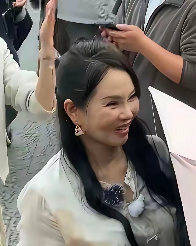 伊能静一年几百万花在脸上，看着还是没回春啊