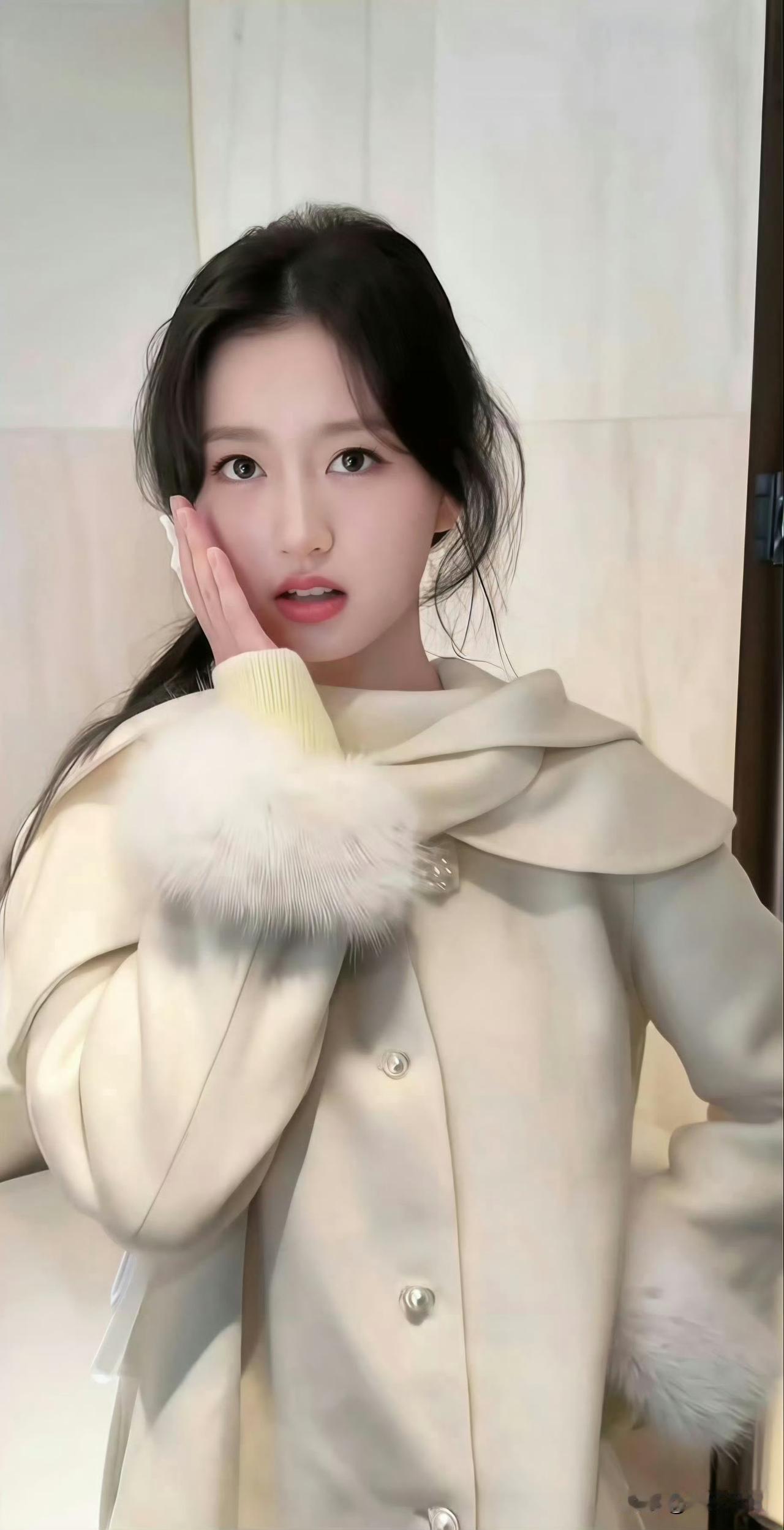 裴佳欣是越来越吸引人了