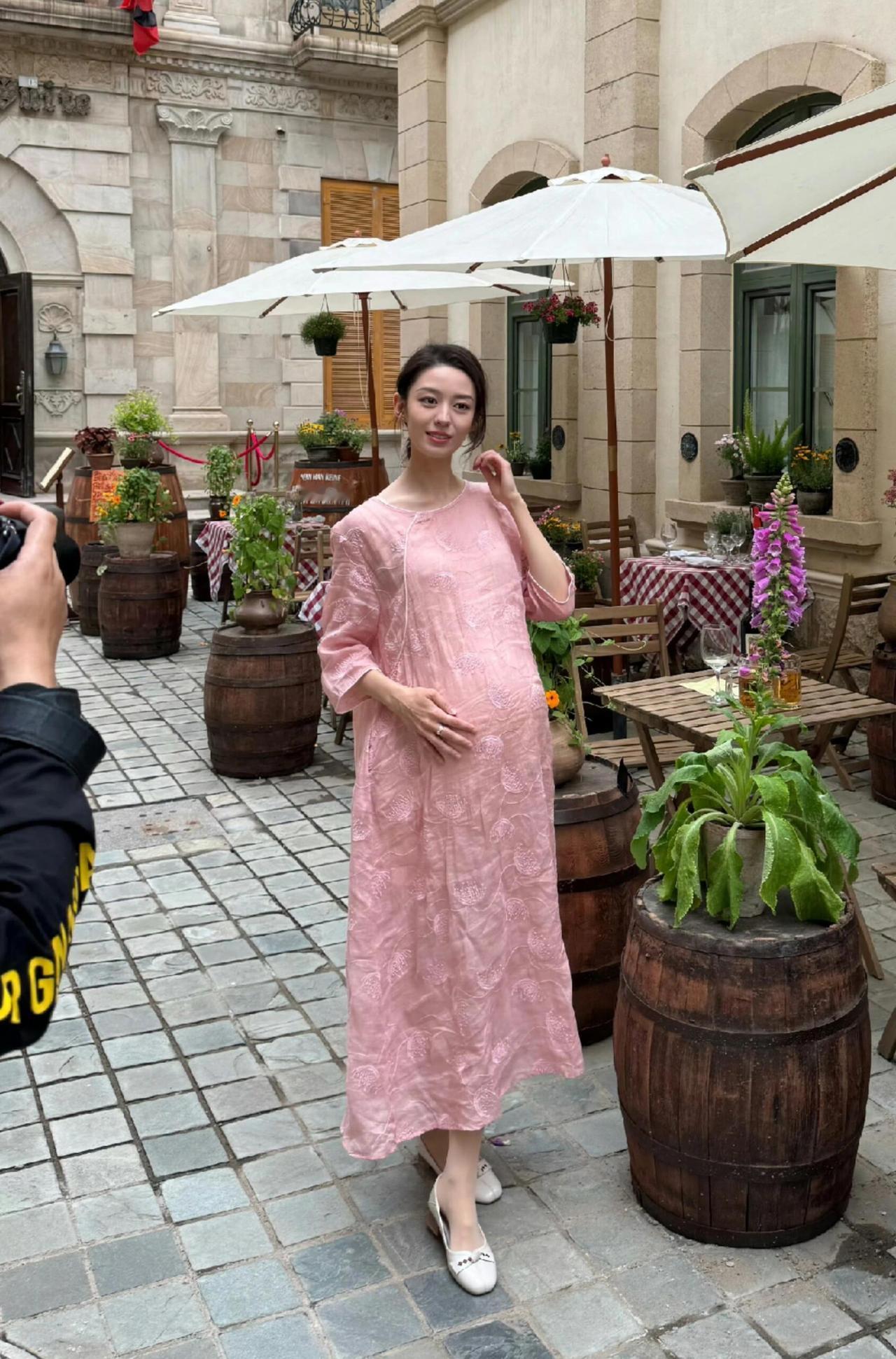吉娜爱丽丝（丝滑剧照）