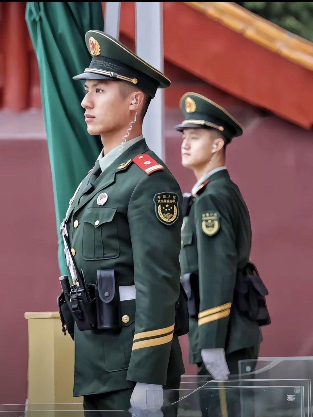 天安门的武警太帅了硬核中国武警#帅哥#​
