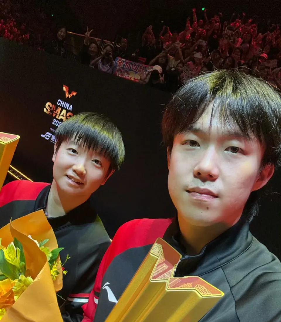 记者问王楚钦：“你觉得你和孙颖莎的组合这么成功，是可以复制的吗？”大头一句话就说