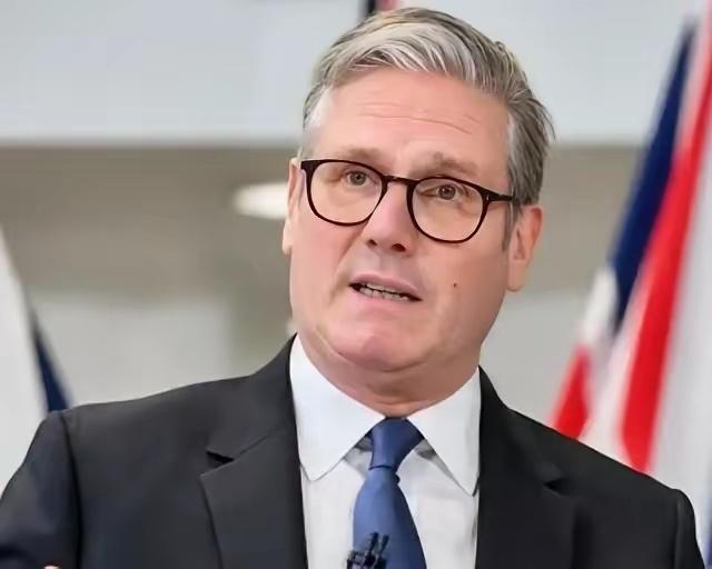 13日，郑丽文会见美国外事关系协会代表团，并就台湾防务问题表示，开展两岸对话与强